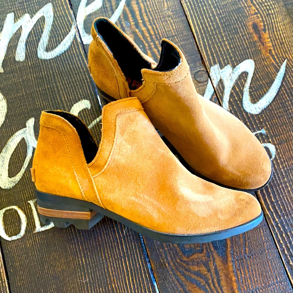 Sorel Booties Lola Cutouts